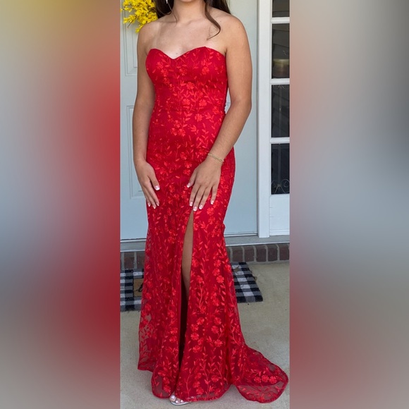 Lulus Dresses & Skirts - Elegant Red Floral Lace Dress.